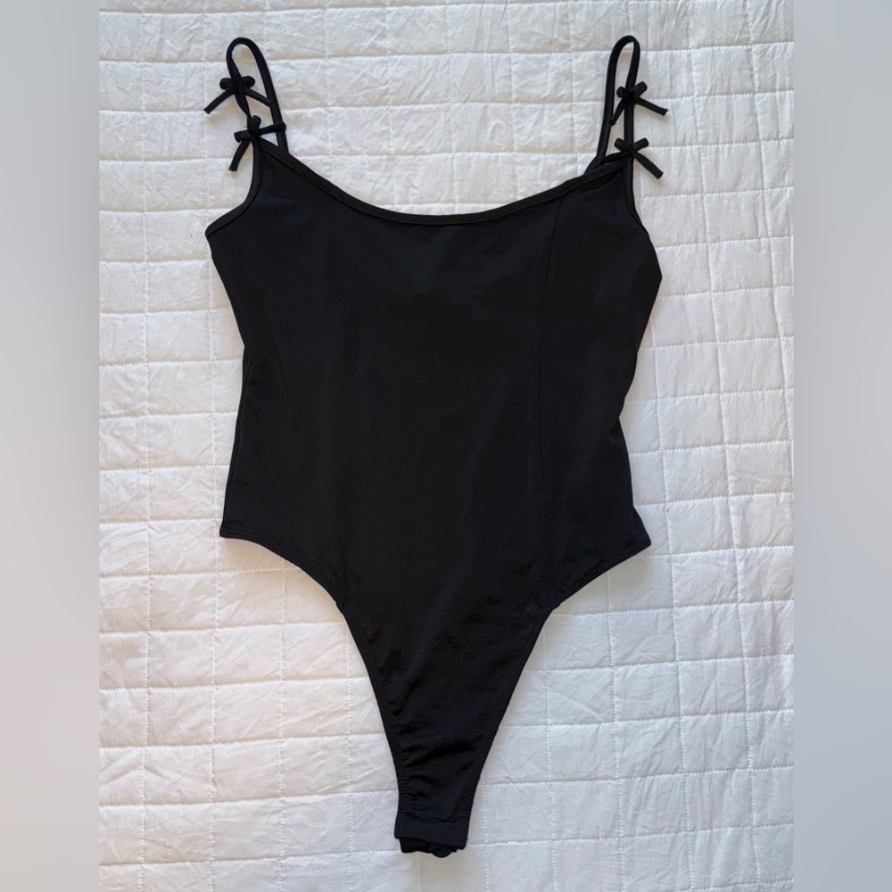 Black body suit with bow straps!!